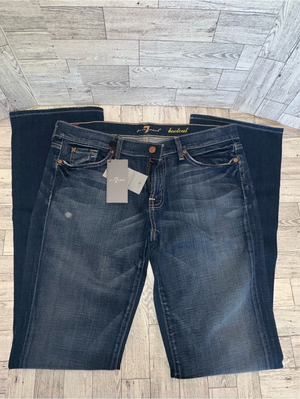 New! 7 For All Mankind Women’s Dark Blue Bootcut Jeans size 32
